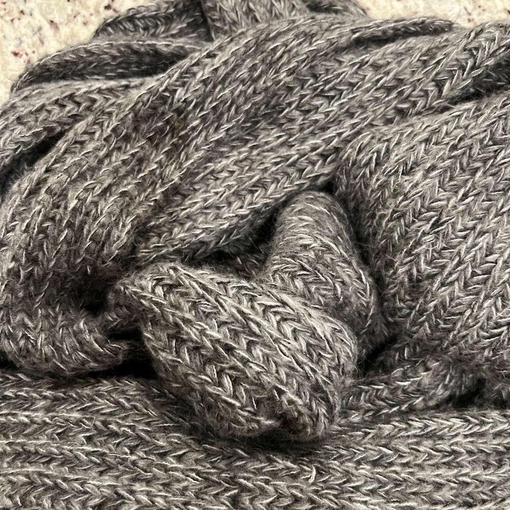 Extra Long Cozy Gray Wool Scarf - Picture 3 of 3